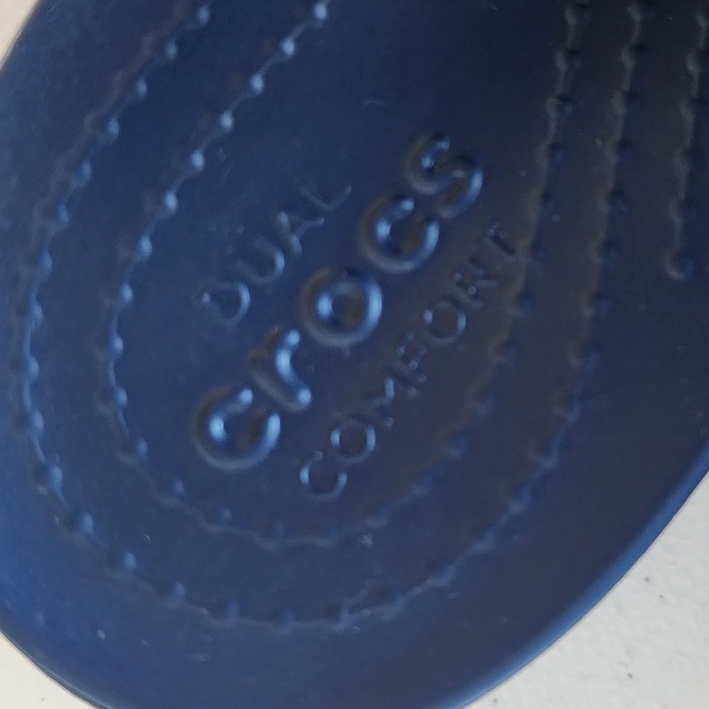 Crocs Wedge "LIKE NEW" - Picture 4 of 14